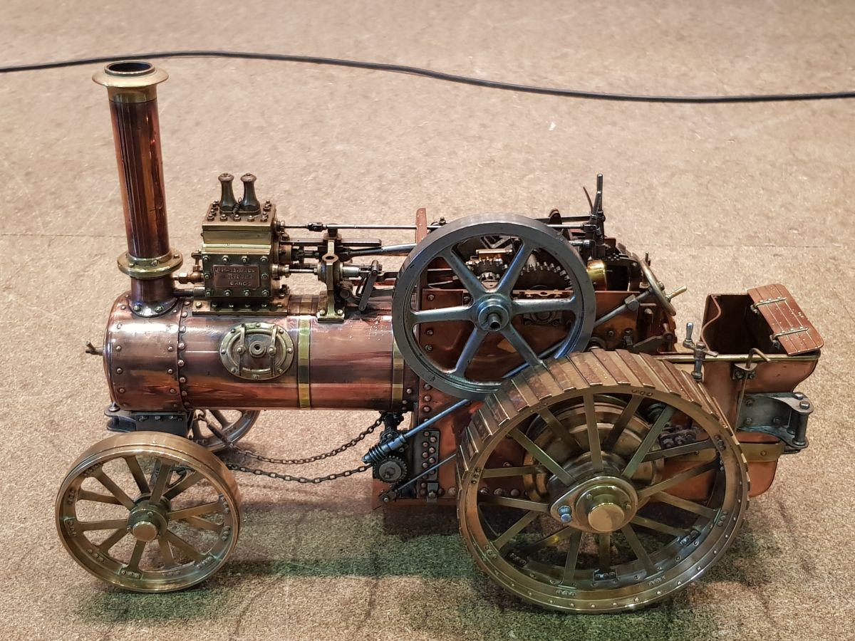 Working steam engine at the Roadshow