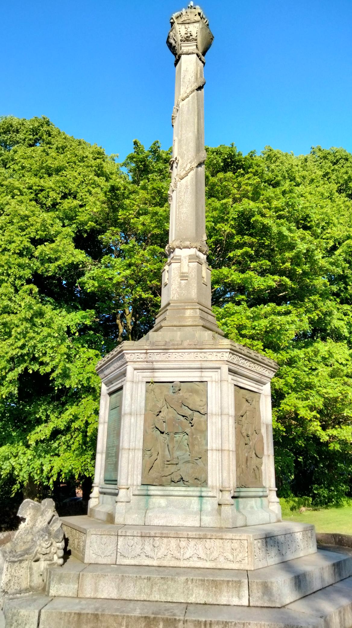 Famous Elderslie monument