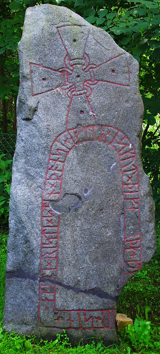 Rune stone, Vinköl, Västra Gottland